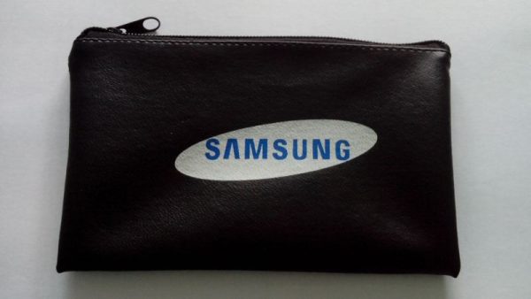 pouch custom hp